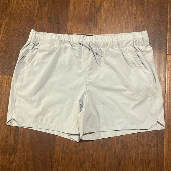 Realtree Pants - Realtree Hybrid Fishing Zip Pocket Nylon Drawstring Shorts